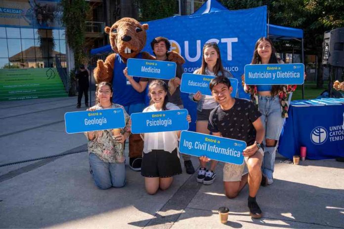 Admisión UCT 2026 alcanza 100% de vacantes cubiertas y suma nuevos integrantes a su comunidad estudiantil Admisión UCT 2026 alcanza 100% de vacantes cubiertas y suma nuevos integrantes a su comunidad estudiantil