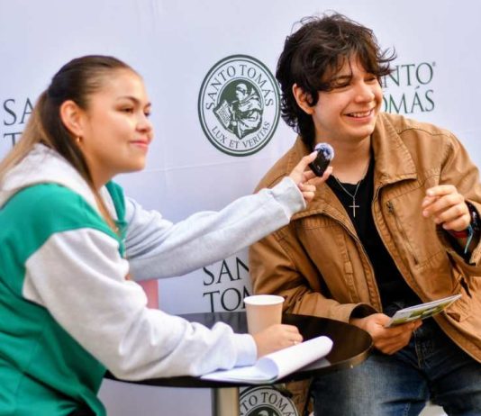 Alta convocatoria marcó la Feria Vocacional y de Postulación de Santo Tomás Iquique