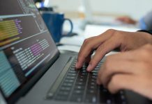 DOS CARRERAS TÉCNICAS QUE LIDERAN PROYECCIÓN A FUTURO EN EL MUNDO LABORAL DOS CARRERAS TÉCNICAS QUE LIDERAN PROYECCIÓN A FUTURO EN EL MUNDO LABORAL