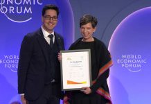 Fundadora y directora de Fundación Reimagina recibe el Premio a la Innovación Social en el Foro Económico Mundial, en Davos Fundadora y directora de Fundación Reimagina recibe el Premio a la Innovación Social en el Foro Económico Mundial, en Davos