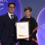 Fundadora y directora de Fundación Reimagina recibe el Premio a la Innovación Social en el Foro Económico Mundial, en Davos Fundadora y directora de Fundación Reimagina recibe el Premio a la Innovación Social en el Foro Económico Mundial, en Davos