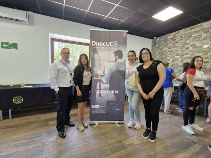 Futuras Auditoras de Duoc UC impulsan el despegue de emprendedores en La Granja Futuras Auditoras de Duoc UC impulsan el despegue de emprendedores en La Granja