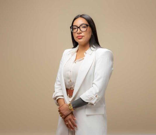 No era buena conducta, era masking: camuflaje invisible en autismo Nicole Vargas Académica Núcleo del Magíster Interdisciplinario para el Acompañamiento de Personas Autistas UDLA Sede Viña del Mar