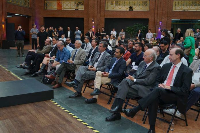 Premio Nacional reconoce las mejores soluciones de IA desarrolladas en el país Premio Nacional reconoce las mejores soluciones de IA desarrolladas en el país