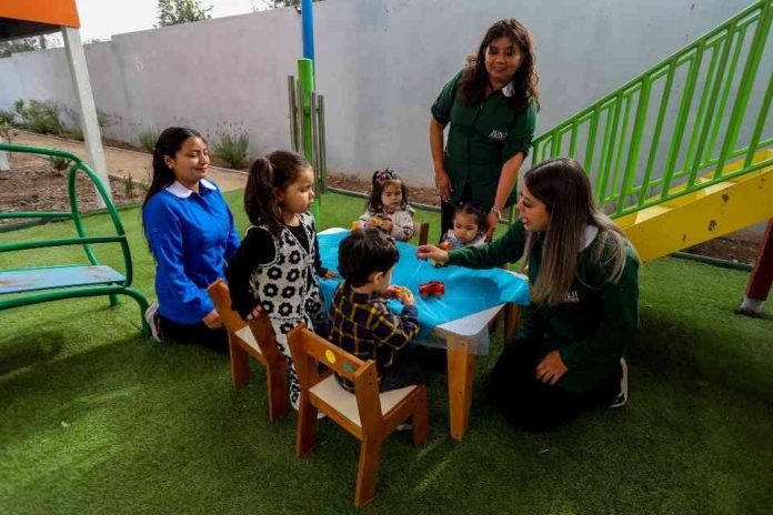 Consejo Nacional de Educación aprobó propuesta de nuevos estándares pedagógicos y disciplinarios para las carreras de Educación Parvularia