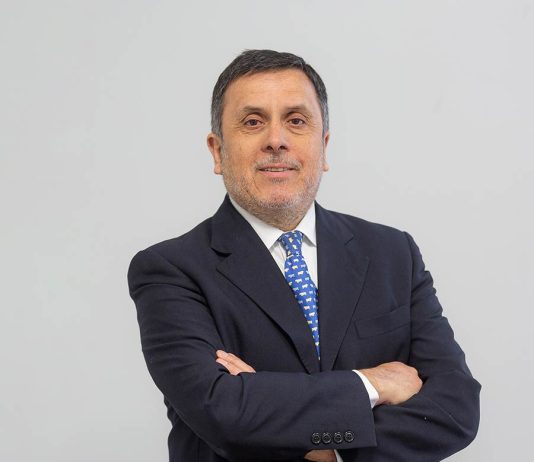 Jorge Bozo, director de la Escuela de Ingeniería Civil Informática y Telecomunicaciones de la Universidad Finis Terrae