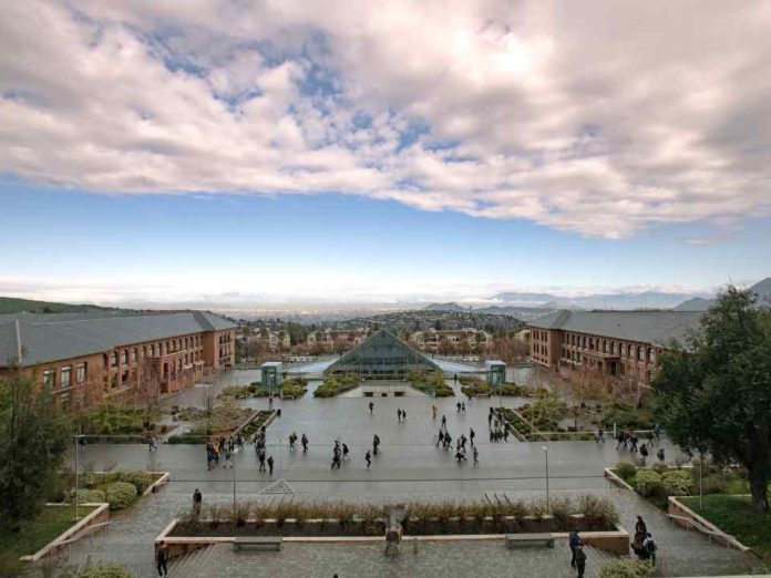 La Universidad de los Andes moderniza sistemas de TI críticos con Kyndryl y Oracle