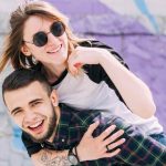 Love bombing, ghosting y crush: Las palabras en inglés que están redefiniendo el amor en Chile