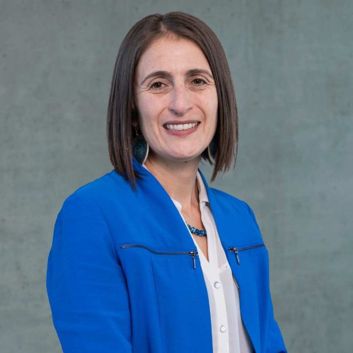 Más mujeres en STEM: Un desafío estratégico para el desarrollo sostenible del país