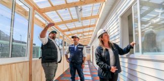 Ministro de Educación constata avance de infraestructura de jardines siniestrados en Tomé