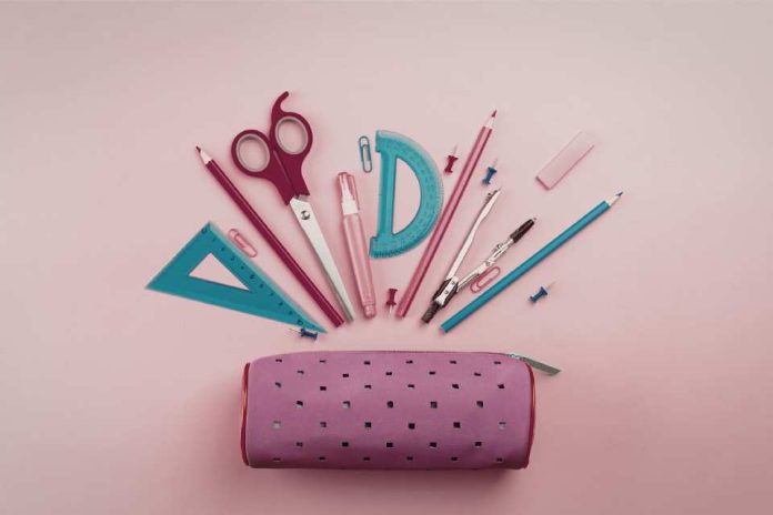 Útiles escolares cómo evitar productos falsificados y tóxicos que ponen en riesgo la salud de niños y niñas Útiles escolares: cómo evitar productos falsificados y tóxicos que ponen en riesgo la salud de niños y niñas