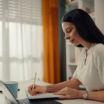 8M: Instituto Profesional IACC impulsa Beca Cuidadora y pone el foco en quienes estudian y cuidan