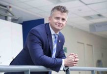 Alejandro Urzúa, académico de la Facultad de Economía y Negocios de la Universidad Andrés Bello