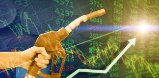 Alza histórica de la bencina: 4 claves para enfrentar el impacto sin caer en deudas