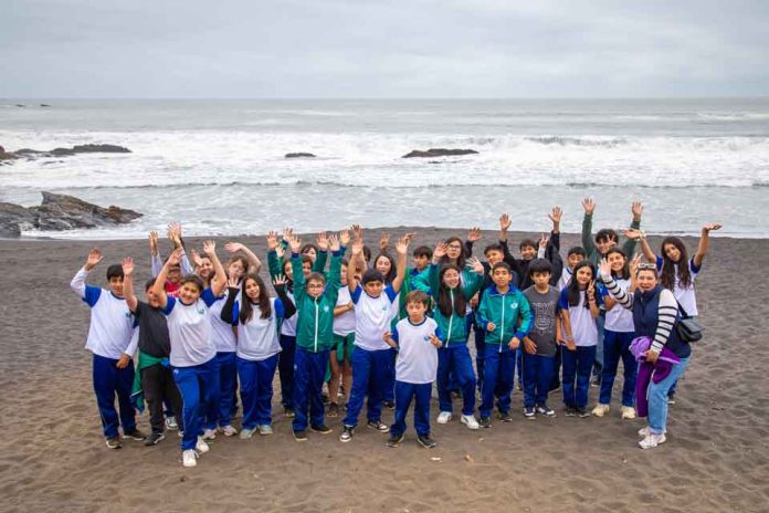 Convocan a estudiantes y docentes de 13 regiones a participar en concurso de educación ambiental