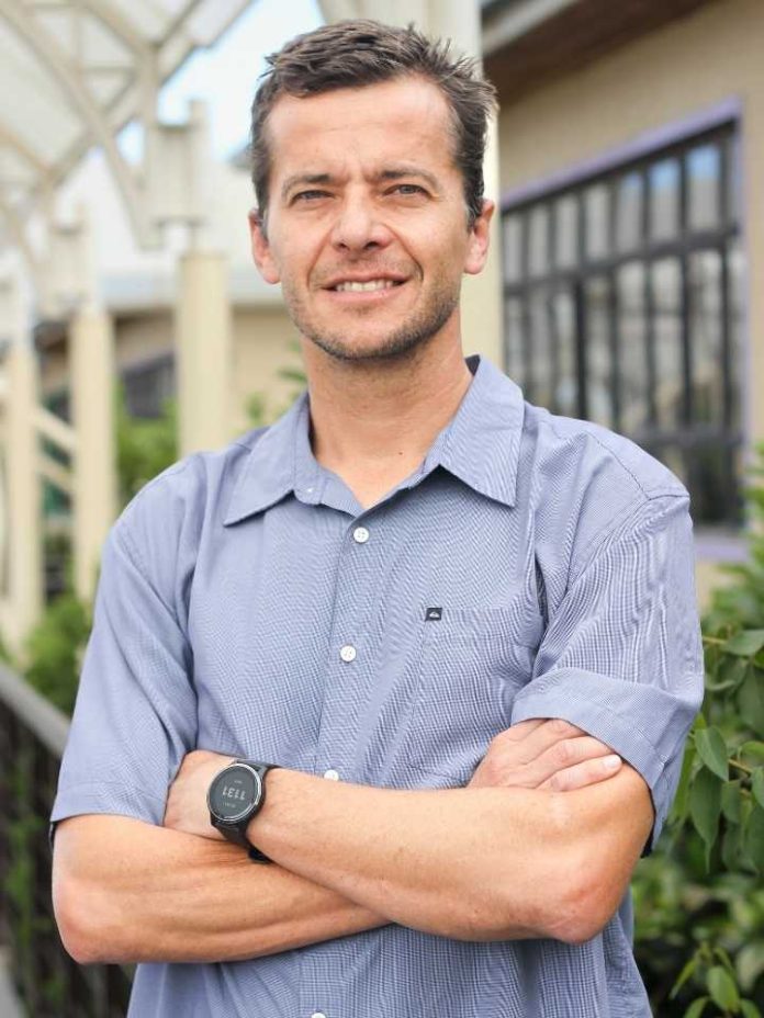 Educación un problema de gestión Educación: un problema de gestión