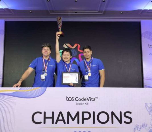 Estudiante de Ingeniería Matemática UC llega al podio en la competencia de programación más grande del mundo Estudiante de Ingeniería Matemática UC llega al podio en la competencia de programación más grande del mundo