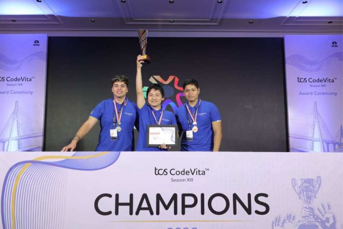 Estudiante de Ingeniería Matemática UC llega al podio en la competencia de programación más grande del mundo Estudiante de Ingeniería Matemática UC llega al podio en la competencia de programación más grande del mundo