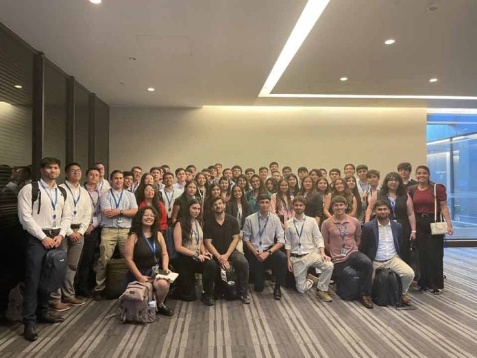 Fluor Chile aumenta en más de 5 veces su programa de prácticas y consolida su modelo de empleabilidad joven