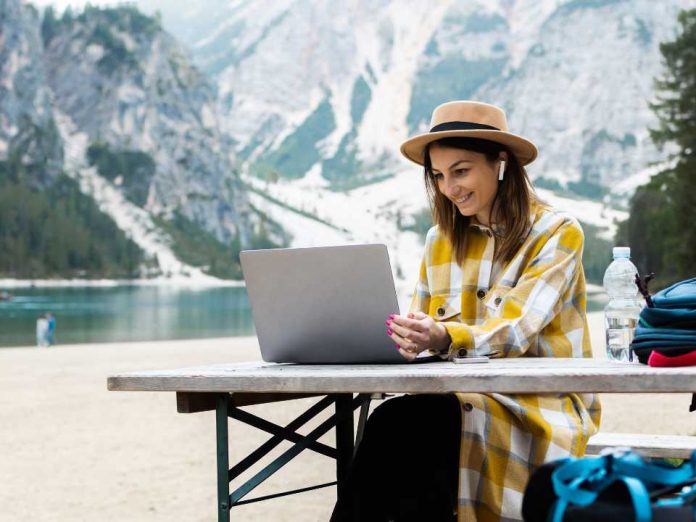 IACC lanza “Estudia dando la vuelta al mundo”, una iniciativa que permite estudiar una carrera online mientras se recorre el mundo