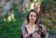 Investigación revela que las mujeres siguen ganando cerca de un 25% menos que los hombres en Chile