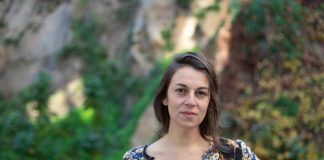 Investigación revela que las mujeres siguen ganando cerca de un 25% menos que los hombres en Chile