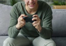 Jóvenes “nini” en Chile: 6 claves para comprender y reactivar trayectorias educativas y laborales