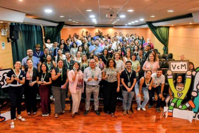 Lanzamiento oficial de la “Experiencia Tomasina” para colaboradoras y colaboradores de Santo Tomás Iquique Lanzamiento oficial de la “Experiencia Tomasina” para colaboradoras y colaboradores de Santo Tomás Iquique