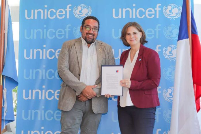 Mineduc firma carta de adhesión a iniciativa global “Safe to Learn” para fortalecer la protección y el bienestar de las comunidades educativas Mineduc firma carta de adhesión a iniciativa global “Safe to Learn” para fortalecer la protección y el bienestar de las comunidades educativas