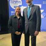 Profesora chilena participa de "Tour del talento" presidido por Rey Felipe