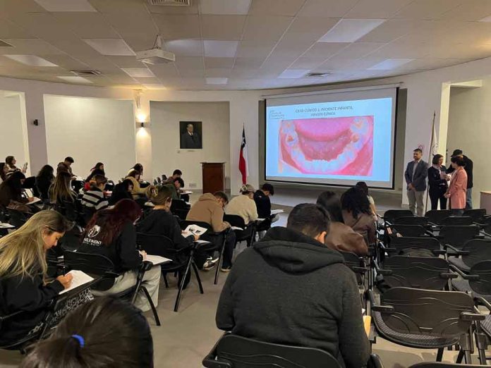 UTalca organizó piloto nacional del Examen de Odontología UTalca organizó piloto nacional del Examen de Odontología