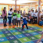 Alumnos de María Elena disminuyen la “ansiedad matemática” y aprenden jugando en el patio Alumnos de María Elena disminuyen la “ansiedad matemática” y aprenden jugando en el patio
