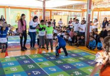 Alumnos de María Elena disminuyen la “ansiedad matemática” y aprenden jugando en el patio Alumnos de María Elena disminuyen la “ansiedad matemática” y aprenden jugando en el patio