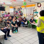 Así funciona el programa que lleva a estudiantes a resolver desafíos reales de construcción en sus comunidades