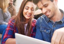 Jóvenes en Chile con dominio del inglés tienen 53% más probabilidades de conseguir su primer empleo