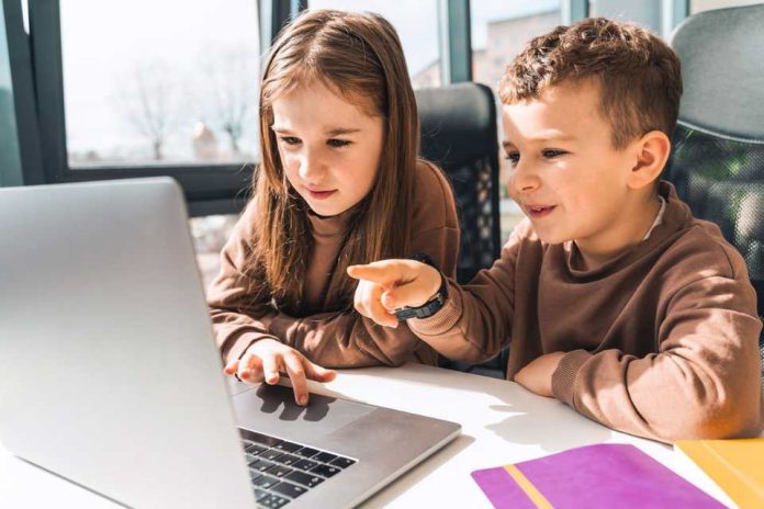 Cómo mantener los datos de los menores seguros y protegidos