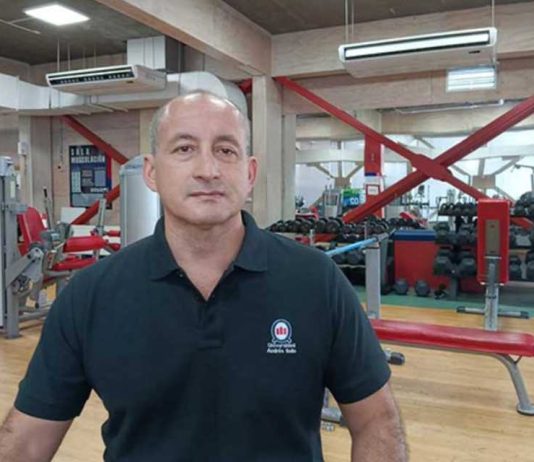 Cristián Gutiérrez, UNAB