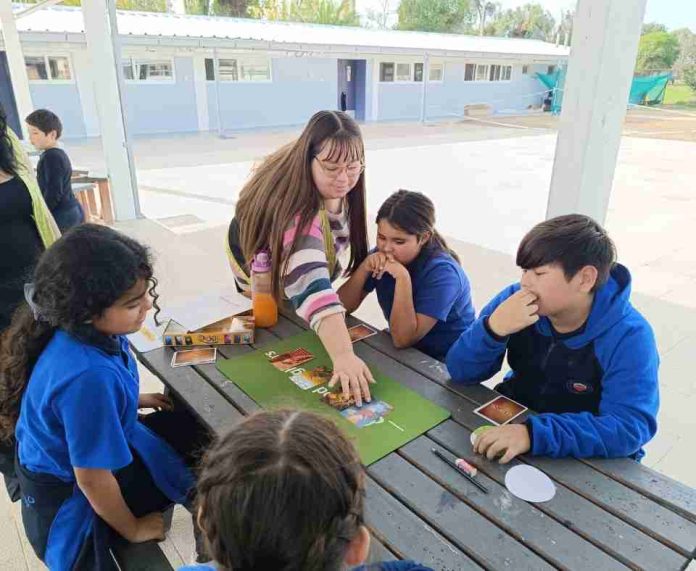 Educación socioemocional: el enfoque que impulsa Good Neighbors para enfrentar la crisis de convivencia escolar en Chile