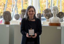 Escritora peruana Carmen Ollé recibió Premio Iberoamericano de Letras José Donoso