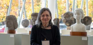 Escritora peruana Carmen Ollé recibió Premio Iberoamericano de Letras José Donoso