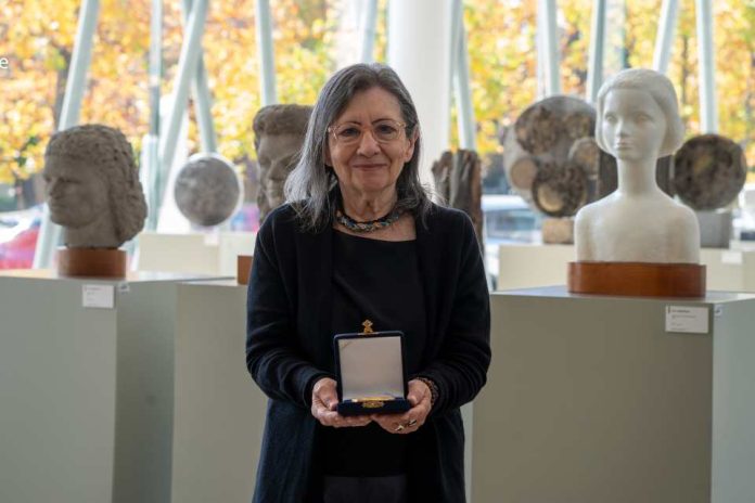 Escritora peruana Carmen Ollé recibió Premio Iberoamericano de Letras José Donoso