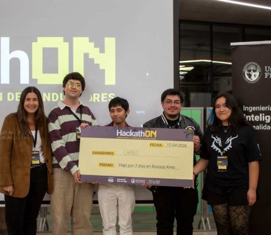 Estudiantes de la U. Finis Terrae y de la UBO son los grandes triunfadores de la Hackathon “Gamificando la formación de conductores”
