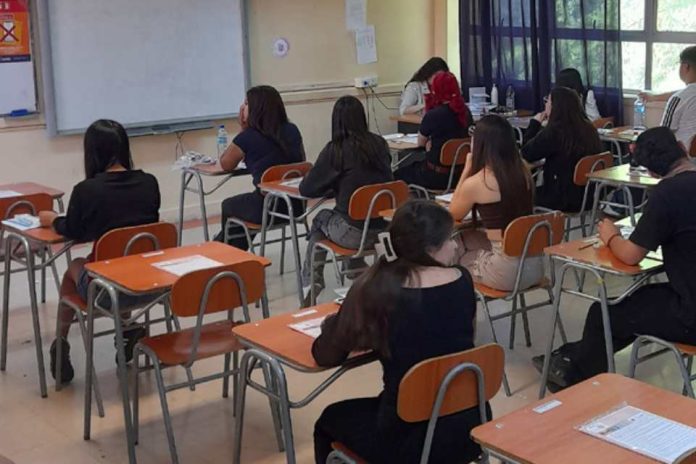 Reubicación en liceos emblemáticos