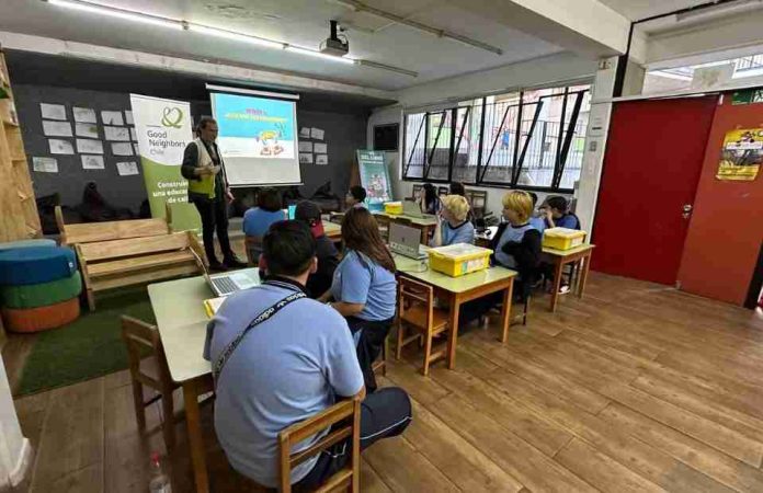 Robótica en la sala de clases: cuando programar también sirve para aprender a convivir y manejar las emociones 