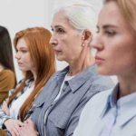 Solo 39% de quienes estudian inglés son mujeres: la brecha que impacta sus oportunidades laborales