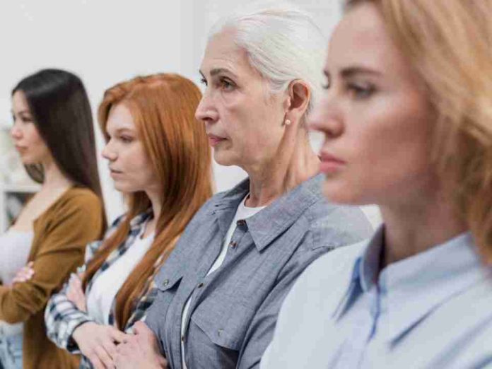 Solo 39% de quienes estudian inglés son mujeres: la brecha que impacta sus oportunidades laborales