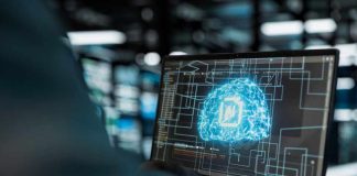 Sueldos especialistas IA fluctúan entre 2,2 y 6,8 millones de pesos en Chile