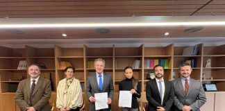 UDD y UNESCO firman acuerdo para crear el primer Observatorio de Inteligencia Artificial y Educación para América Latina y el Caribe