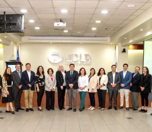 UDLA reúne a expertos nacionales e internacionales para analizar el aseguramiento de la calidad de la educación online