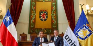 UNIR y la Alcaldía de Santiago de Chile firman un convenio estratégico para impulsar la educación online de máxima calidad en el país